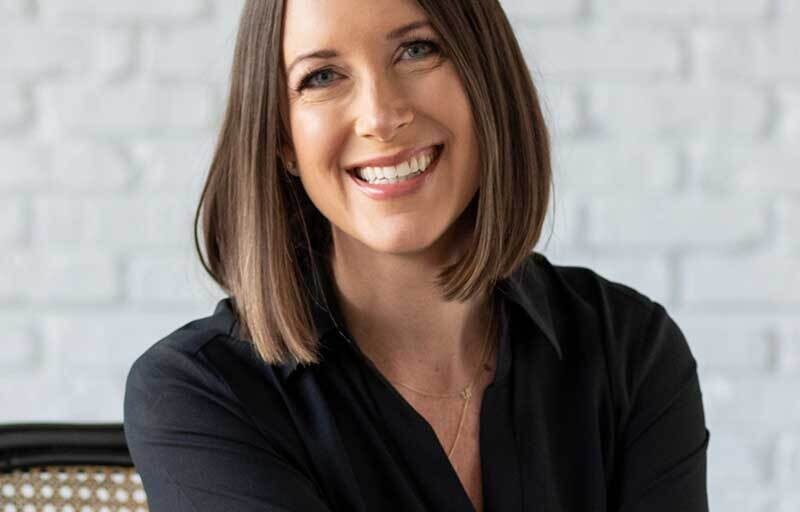 Erin-Headshot